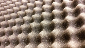 Akustischer Schaum und Schallabsorption